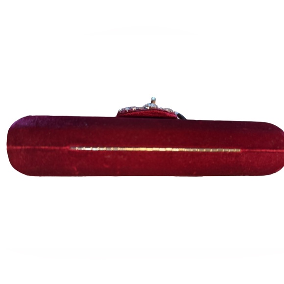 House of Harlow 1960 NWT Stunning Ruby Red Velvet Jeweled Crossbody Clutch (209) - Picture 9 of 10